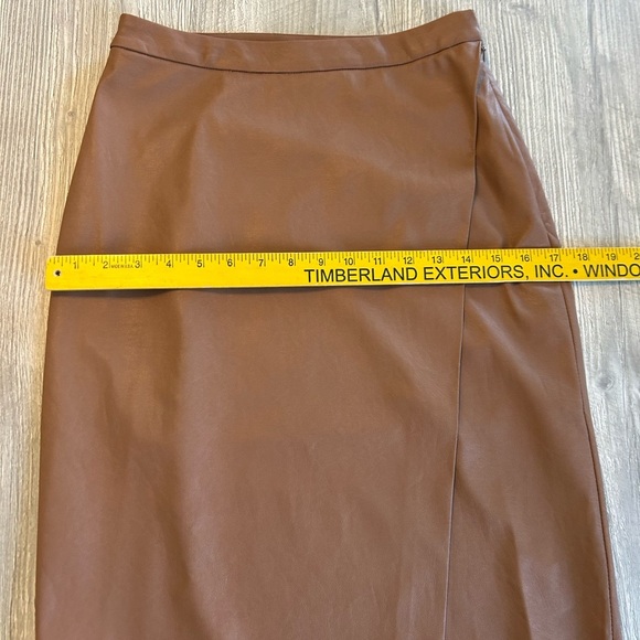 n: Philanthropy Brown Faux Wrap Vegan Leather Shirt Side Zip Midi Skirt Sz Small - Picture 11 of 12